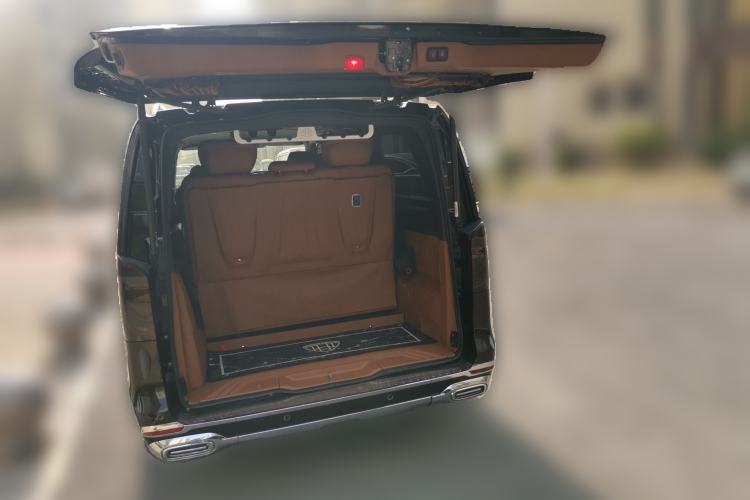 Used Mercedes-Benz Vito 2021 2.0T Elite Version 7 Seats Trunk