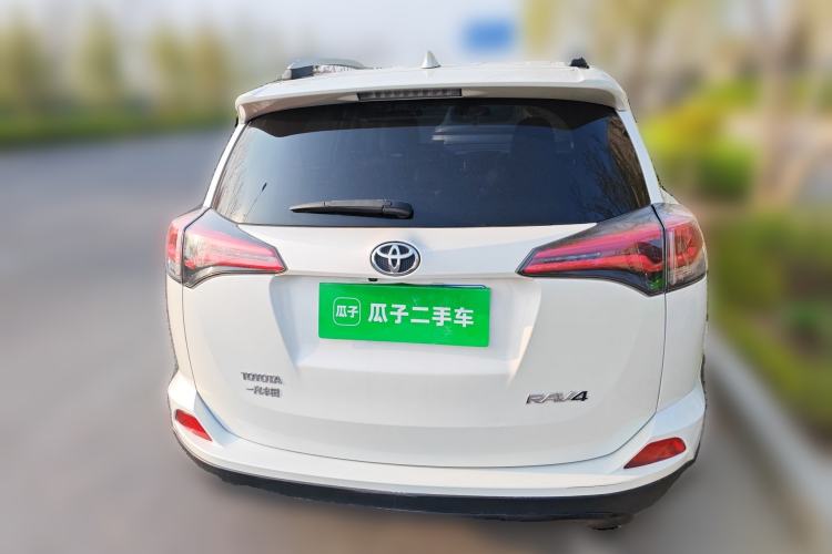 Used Toyota RAV4 2016 2.0L CVT Two-Wheel Drive Comfort Edition China V Standard
