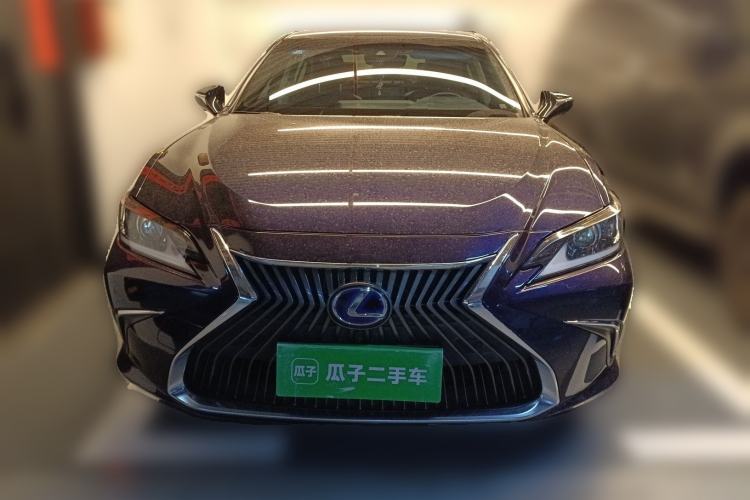 Used Lexus ES 2018 300h Premier Edition China VI Standard