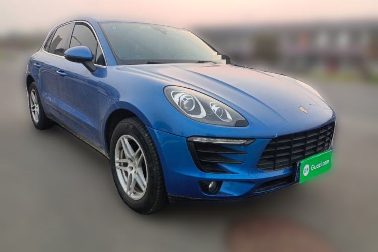 Used Porsche Macan 2017 Macan 2.0T Front Right 45 Deg