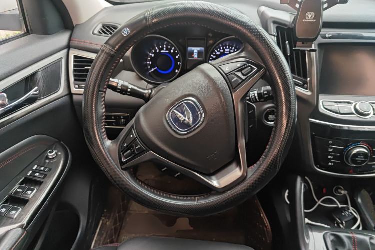 Used CHANGAN CS75 2017 Shangku Edition 1.5T Manual ZhiXiang Model
