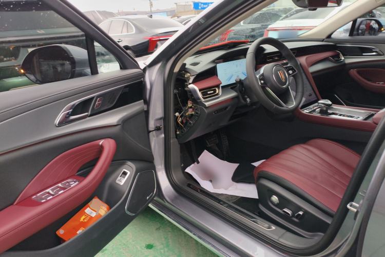 Used Hongqi H5 2024 2.0T Automatic Smart Connect Flagship Edition
