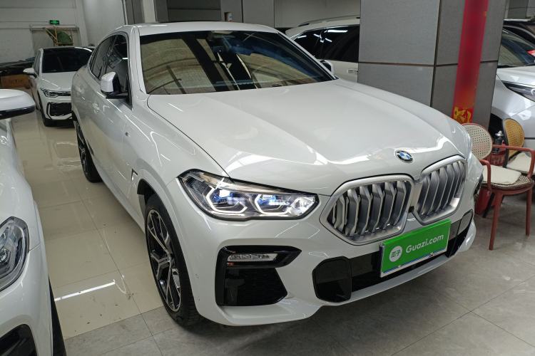 Used BMW X6 2020 xDrive40i Luxury Model with M Sport Package
