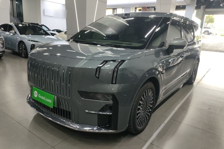 Used Zeekr 009 2024 7-Seater Walk-Through Version Four-Wheel Drive 108 kWh