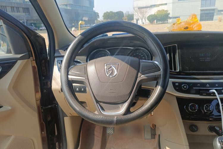 Used Baojun 730 2016 1.5L Manual Comfort Version 7 Seats China V Emission Standard