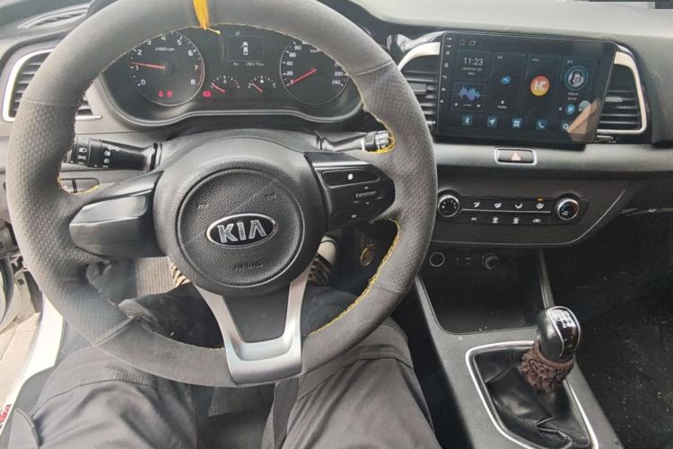 Used Kia K4 2014 1.8L Manual GL