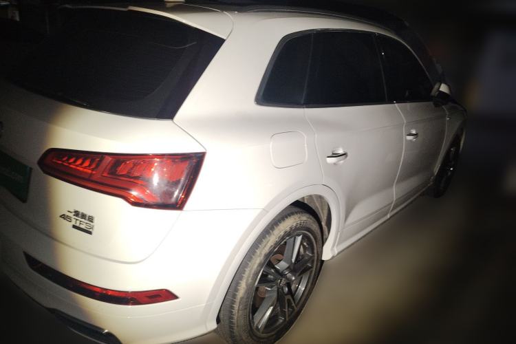 Used Audi Q5L 2018 45 TFSI Prestige Fashion Edition China VI Emission Standard Rear Right 45 Deg