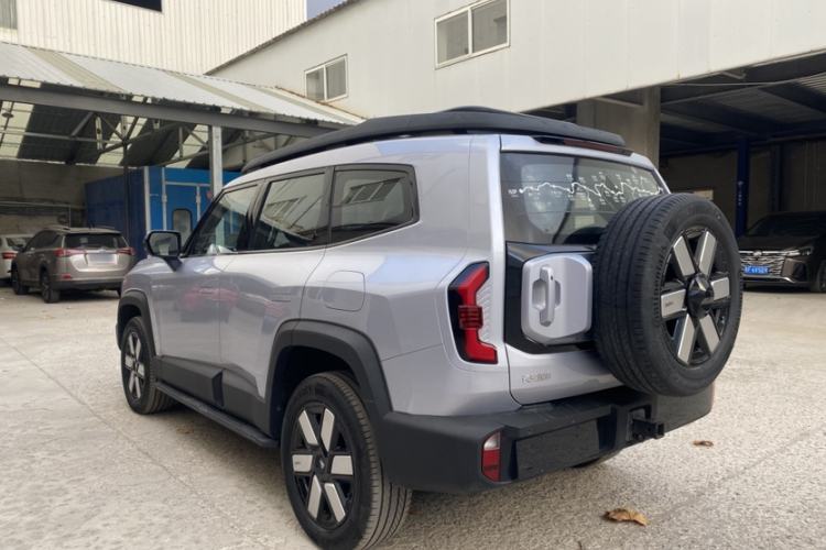 Used Deepal G318 2024 Four-Wheel-Drive Air Suspension Model