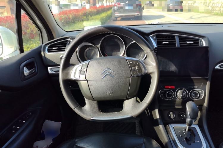 Used Citroen C4L 2013 1.6 THP Automatic Impression Edition Steering Wheel