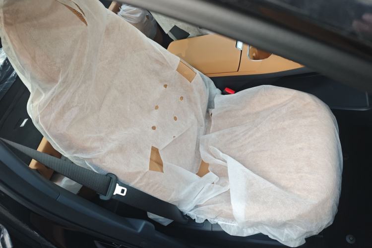 Used Geely Galaxy Xingjian 7 EM-i 2026 Model 130km Launch Edition Right Front Seat