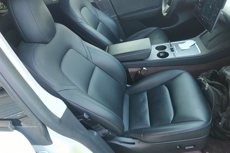 Used Tesla Model Y 2021 Standard Range Rear-Wheel Drive Version
