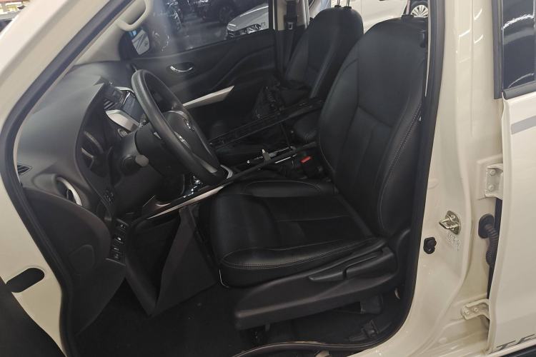 Used Nissan Terra 2020 2.5L XL Upper 4WD Automatic Four-Wheel Drive Luxury Edition
