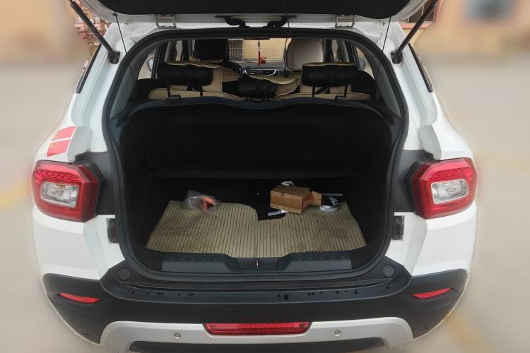 Used Brilliance V3 2016 1.5L Automatic Elite Model Trunk