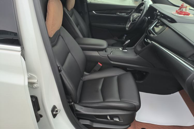 Used Cadillac XT5 2018 28E Four-Wheel Drive Tech Version
