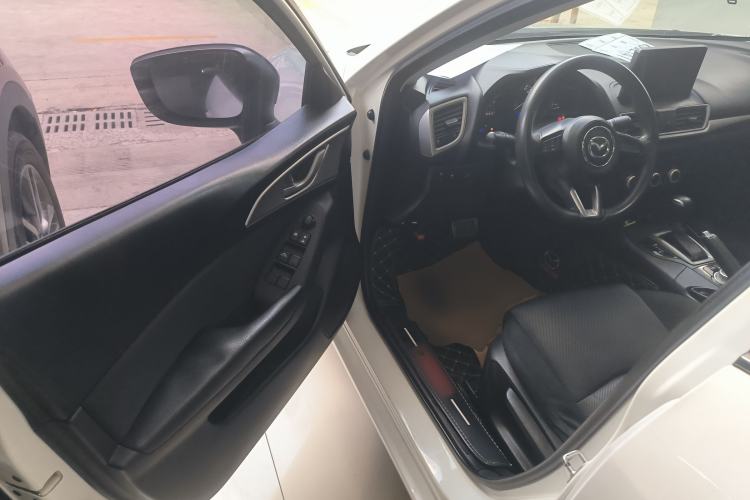 Used Mazda Mazda 3 Axela 2017 Sedan 1.5L Automatic Comfort Model Emission Standard China V
