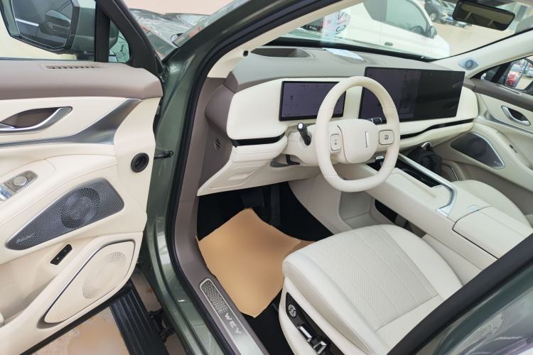 Used Wey Lanshan 2025 Four-Wheel Drive Max Driver Seat