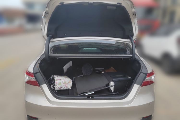 Used Toyota Camry 2021 2.0G Luxury Edition Trunk