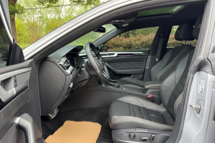 Used Volkswagen FAW-Volkswagen CC 2023 380TSI Striking Edition
