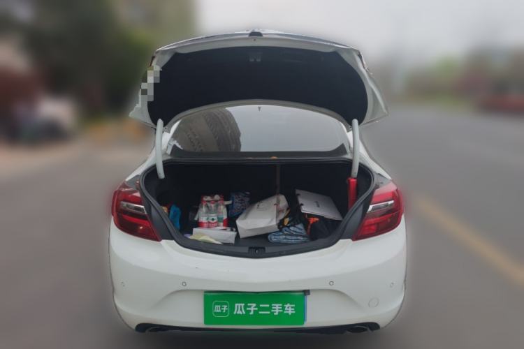 Used Buick Regal 2014 2.4L SIDI Elite Fashion Edition Trunk