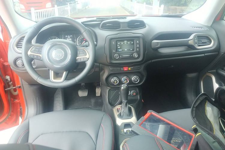 Used Jeep Renegade 2017 180T Automatic High-Energy Version