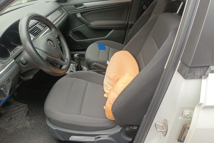 Used Volkswagen Bora 2016 1.6L Manual Fashion Edition
