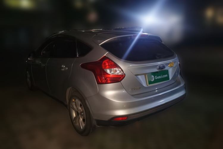 Used Ford Focus 2012 Hatchback 1.6L Automatic Fashion Edition
