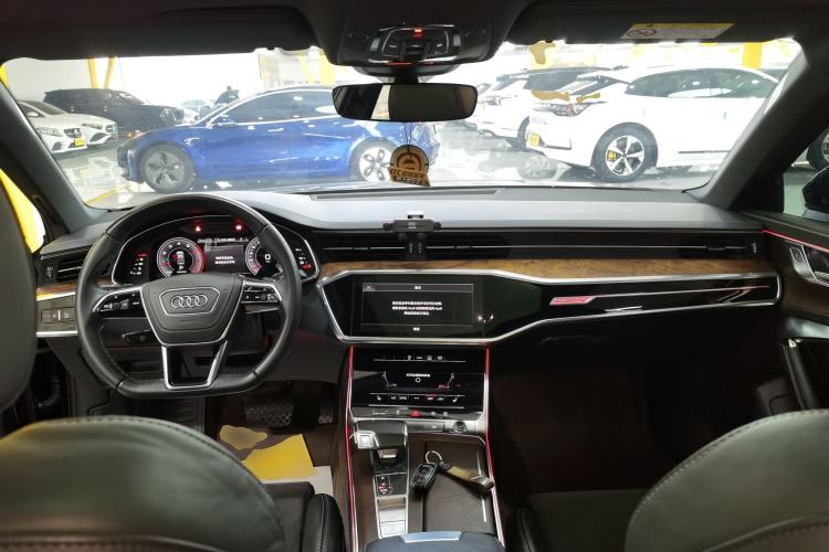 Used Audi A6L 2023 55 TFSI quattro Prestige Dynamic Edition Center Console