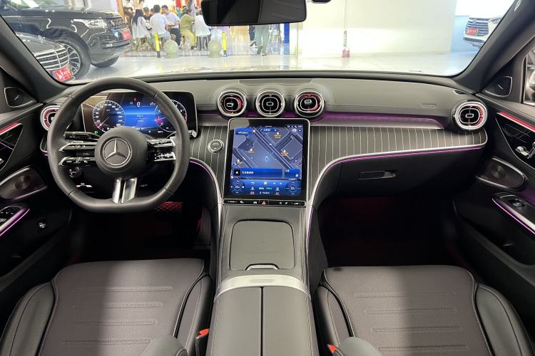 Used Mercedes-Benz C-Class 2023 C 260 L Bright Night Sports Edition Gear Lever