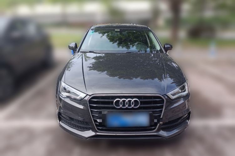 Used Audi A3 2014 Limousine 40 TFSI S line Comfort Model
