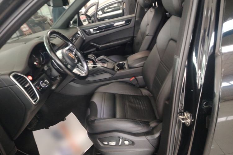 Used Porsche Cayenne 2018 Cayenne 3.0T Left Front Seat