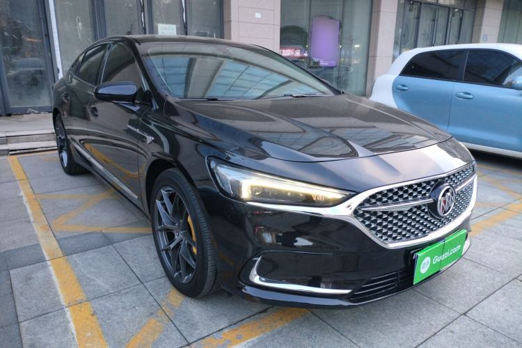 Used Buick LaCrosse 2021 652T Luxury Model Front Right 45 Deg