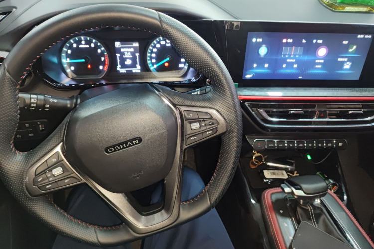 Used CHANGAN OSHAN X5 2021 Revised Version 1.5T DCT Luxury Edition
