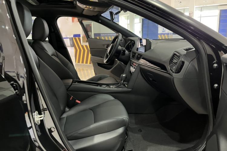 Used Mazda CX-4 2021 2.0L Automatic Two-Wheel Drive Blue Sky Dynamic Edition