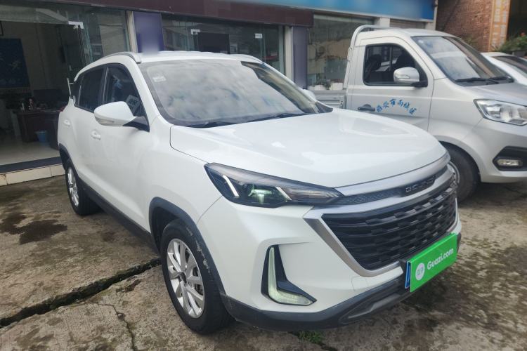 Used BAIC Beijing X3 2019 1.5T Manual Glory Edition Front Right 45 Deg