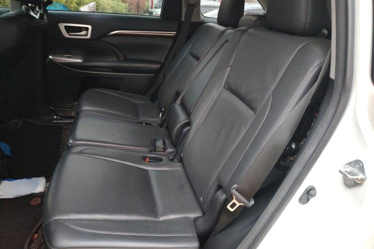 Used Toyota Highlander 2018 2.0T Four-Wheel Drive Prestige Version 7 Seats China VI Standard Left Rear Seat
