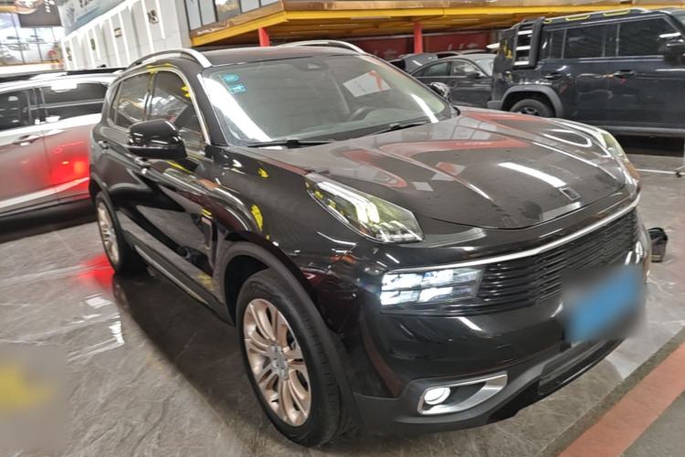 Used Lynk & Co 01 2017 2.0T Two-Wheel Drive Pro Edition Front Right 45 Deg