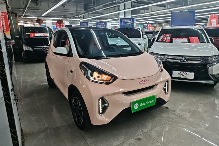 Used Chery Little Ant 2022 Restyled Version Sweet Pink Edition Half-Sugar Version 30.6 kWh 30 kW 301 km
