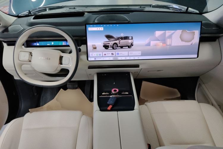 Used Lynk & Co 900 2025 2.0T Ultra
