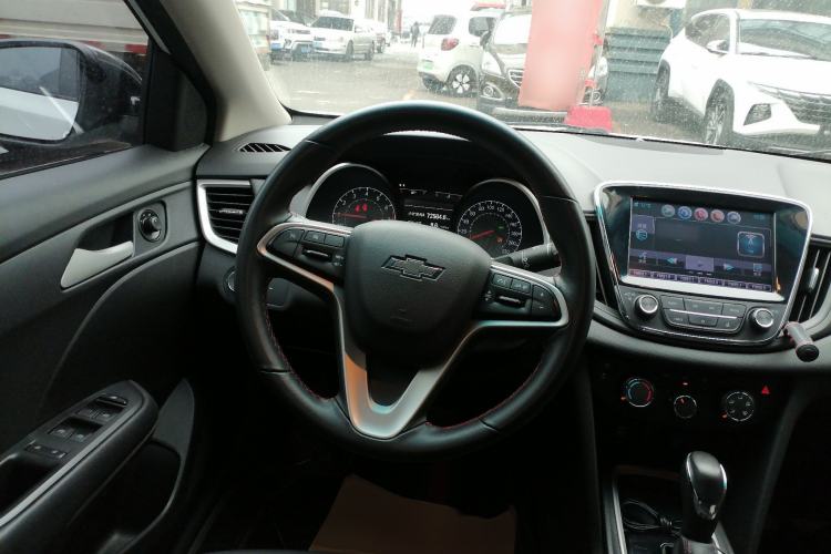 Used Chevrolet Monza 2019 Redline 320T Dual-Clutch Sporty Version China VI Standard Steering Wheel