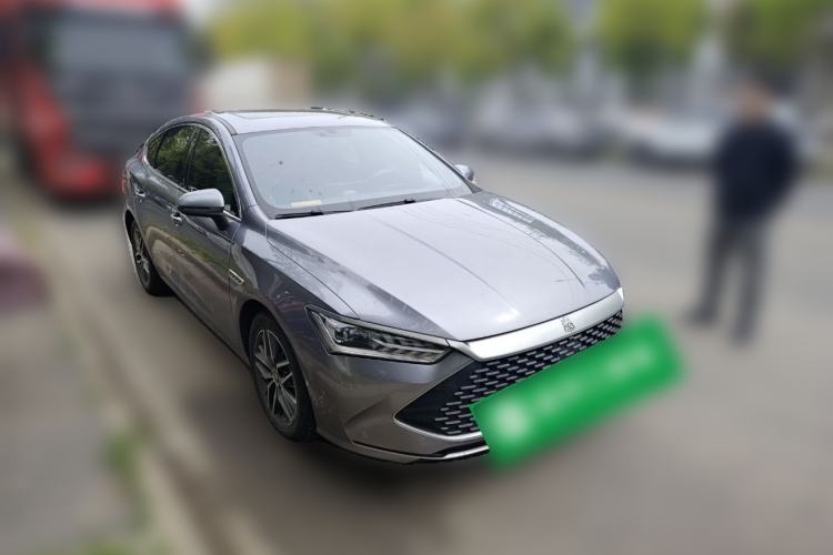 Used BYD Qin PLUS 2021 DM-i 55KM Flagship Model Front Right 45 Deg