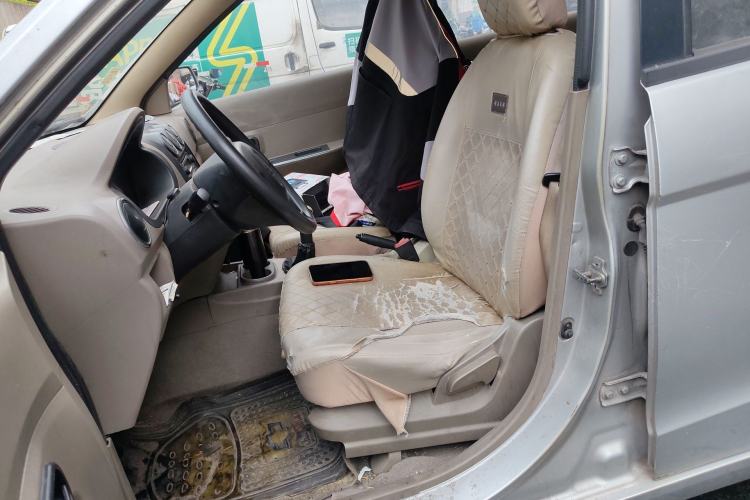 Used Wuling Hongguang 2013 1.5L Standard Version
