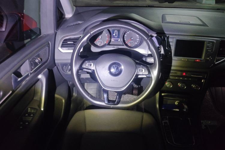 Used Volkswagen Golf Sportsvan 2016 230TSI Automatic Trend Edition
