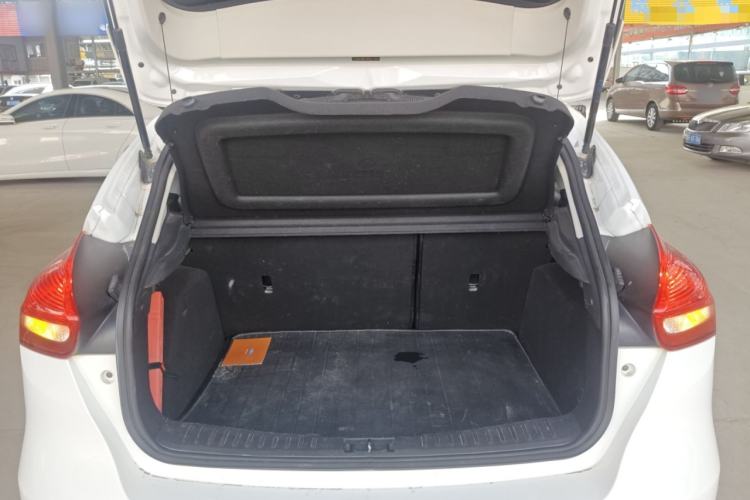 Used Ford Focus 2017 Hatchback 1.6L Automatic Comfort Plus SmartDrive Edition
