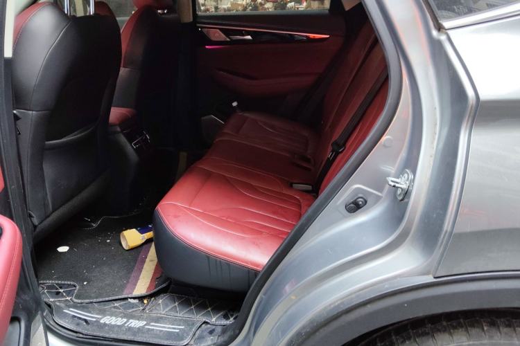 Used CHANGAN CS85 COUPE 2019 2.0T Automatic Smart Version China V Standard
