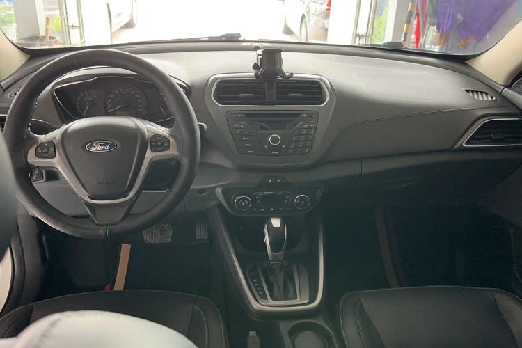 Used Ford Escort 2015 1.5L Automatic Fashion Model