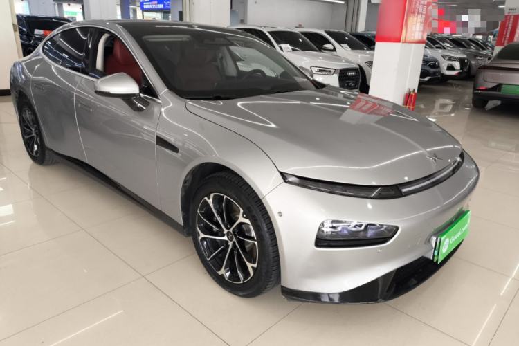 Used XPeng P7 2022 625E Front Right 45 Deg