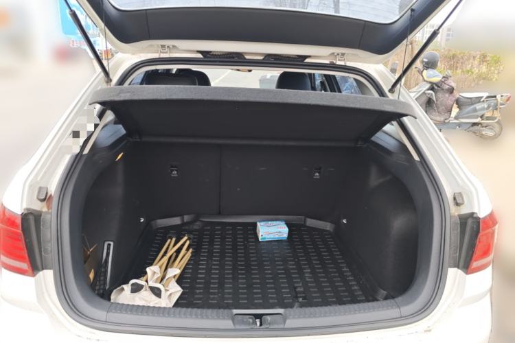 Used Volkswagen Cross Lavida 2017 230TSI DSG Luxury Edition
