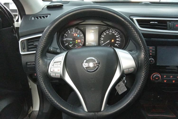 Used Nissan Qashqai 2017 2.0L CVT Smart Enjoyment Version China VI Standard