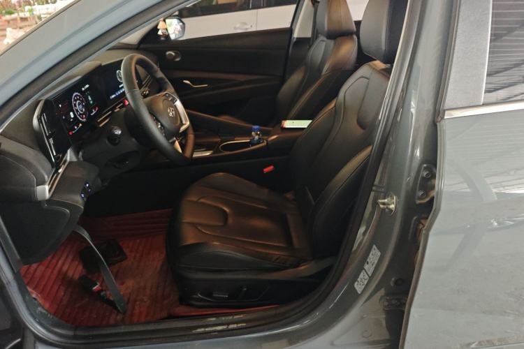 Used Hyundai Elantra 2021 1.5L CVT LUX Prestige Edition