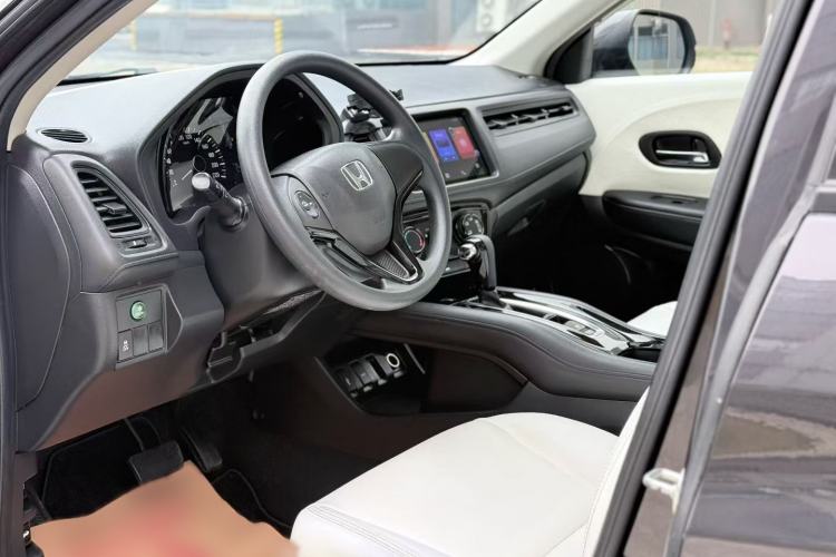 Used Honda Vezel 2017 1.8L CVT Front-Wheel Drive Pioneer Edition
